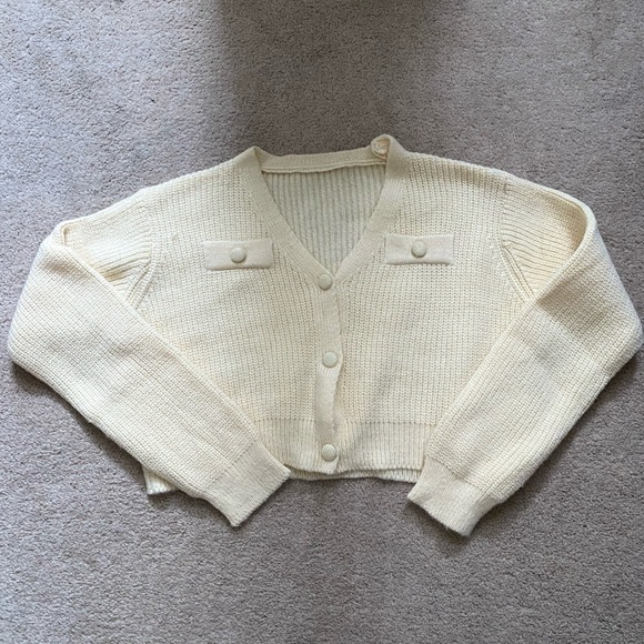 Button-Up Ribbed Cardigan - Picture 2 of 5